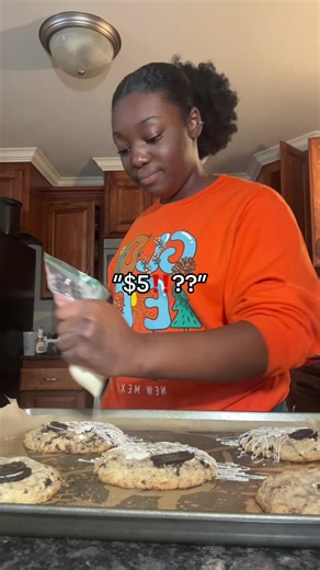 Sometimes yall be taking my work for granted😣#errinseats #cookies #oreo @errin😚