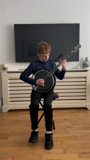 Thunderstruck AC/DC - Banjo #banjo #banjomusic #thunderstruck #acdc | Kellyfamilymusic