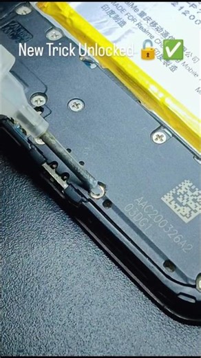 Slipped Screw Trick #mobilerepairing #shorts #viral