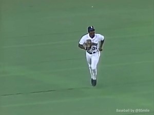 82K views · 1.5K reactions | Today In 1990: Seattle #Mariners outfielder Ken Griffey Jr. playfully steals a catch away from his father Ken Griffey Sr. on a fly ball from Chicago #WhiteSox batter Sammy Sosa at the Kingdome! #MLB #Baseball #History | Baseball by BSmile | Facebook