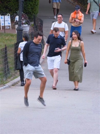 #funnyvideo #viralvideo #viral_video_ontikto #fartprank #funnyprank #humerbagel #farts #fartman #farting #fartsarefunny #viral