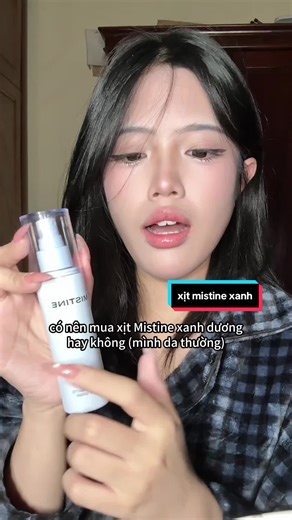 đánh giá xịt khoá nền mistine xanh dương #annierose697 #reviewlamdep #goclamdep #trangdiem #xitkhoanen