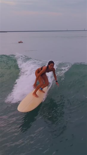 Daisy 可婕 | @archer_surfboards 6’6 MINI MID perfect for Taiwan small waves easy paddle smooth take off super fun to turn 在澳洲的時候就想帶一張適合台灣小浪的板子回來... | Instagram