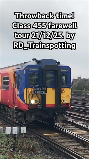 Throwback time! Class 455 farewell tour passing Clapham junction 21/12/25 #fyp #viral #class455