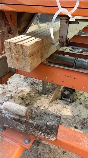 2x4s on the Norwood LM30 Portable sawmill #norwoodsawmills #sawblade #portablesawmill