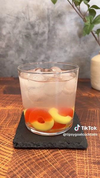 Peach Bull Cocktail Recipe: Refreshing Vodka and Peach Schnapps Mix