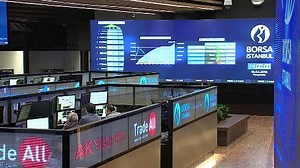 La bolsa turca acumula un 13% de pérdidas desde el golpe y la lira toca un mínimo histórico