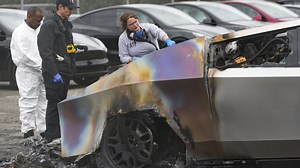 Fire that damaged four Tesla Cybertrucks in Seattle under investigation