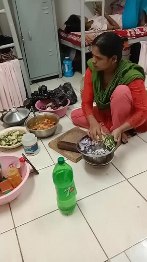 Home Cooking: Preparing Delicious Meals with Fresh Ingredients