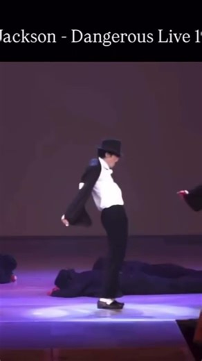 Michael Jackson - Live at MTV (1995) • In 1995,one of the most legendary live performances #michael