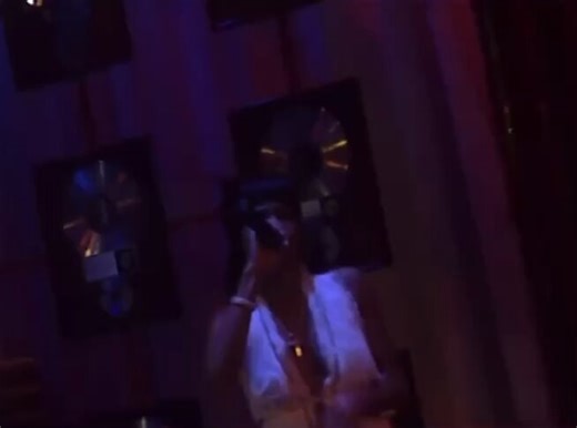 Vita performing her verse to ‘Put It On Me’ with Ja Rule, Lil’ Mo on BET’s 106 & Park (2000)