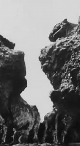 7.6K views · 265 reactions | #Godzilla vs #Anguirus #GodzillaRaidsAgain #Kaiju #Tokusatsu | Godzilla, Kaijus & Dinossauros | Facebook