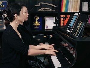 四手联弹《卡农》来了卡农是一种音乐体裁，卡农的最早历史，可以追溯至13世纪的民间音乐形式，如狩猎曲、轮唱曲等。轮唱曲是一种小型声乐曲，其形式为各声部以_哔哩哔哩_bilibili