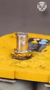 Genius Battery Hack | Crafty Panda