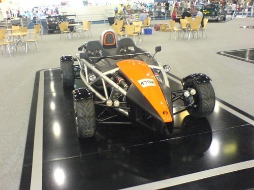 【公道のフォーミュラカー】アリエル・アトムの価格＆販売店やV8の評価など | MOBY [モビー]