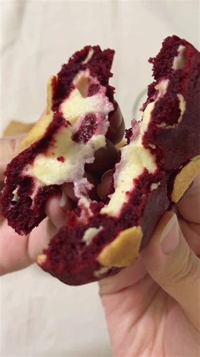 Mua ngay céi bánh nèy để tỏ tình đc crush🫵🏻💃 #banhquymem #cookiemem #valentine #redvelvet #tiembanhsaigon