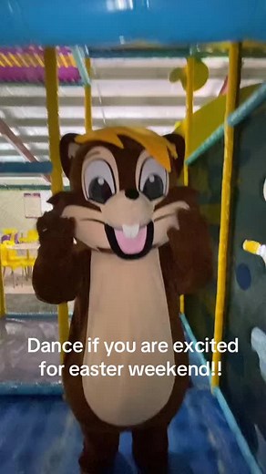 Opening hours: Good friday - 10am-4pm Easter saturday - 9:30am-5pm Holy sunday - 9:30am - 5pm Easter monday -10am - 4pm. see you there!! #chipmunks #easter #fun #partytime