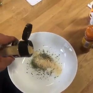 250K views · 2.8K reactions | Tag a mate who might like to try this lovely chicken caprese recipe   For more info on my tailored meal plans go to www.thebodycoach.co.uk/90daysss.asp  | The Body Coach | Facebook