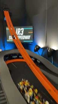 Fast & Furious Hot Wheels Street Racer Distance Battle