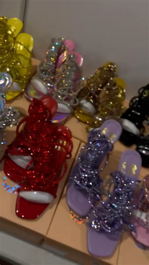 393K views · 21K reactions | What’s your favorite color? ✨ | Rose Collections, LLC | Facebook