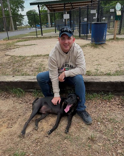 8.3K views · 176 reactions | Bullet has been reunited with his Air Force dad after half a year away! ❤️ #DogsonDeployment #MilitaryPets #Military #Reunion #MilitaryHomecoming #HeroPetBoardingNetwork #DoDBoarder #fosterpets #AirForce | Dogs on Deployment | Facebook