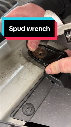 DURATECH Adjustable Spud Wrench for Construction Tasks