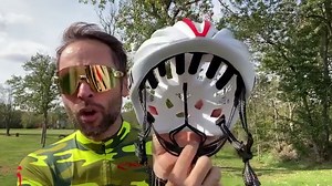 Quoi de neuf? 🧐 -->En exclusivité présentation du casque porté par les coureurs du Team Cofidis pendant le tour de France -->Comment porter correctement ses lunettes? On vous explique tout 👍 . . . #ekoi #gara #cycling #premium80 #teamcofidis | Ekoï