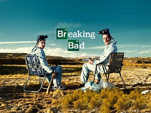 『ブレイキング・バッド』の「生首爆発」のシーンはスタッフの思いつきから生まれた爆笑ネタだった | フロントロウ