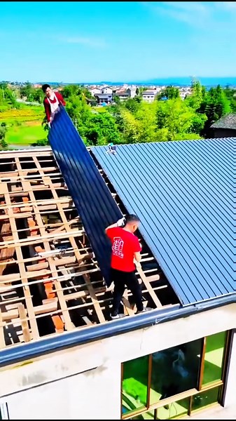 This Modern Canopy Roof Is Taking Over in 2026! ☀️🏠#shortvideo #diy #brownroof #archroof #shorts