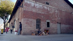 15K views · 5K reactions | Almeno a Natale ricordiamoci anche di chi passerà le feste da solo , senza il profumo della famiglia e il sentimento dell'amore ! | The Cartoon Store | Facebook