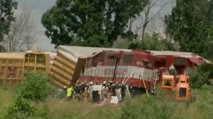 Hartford train derailment: Three people injured, diesel leaking from engine