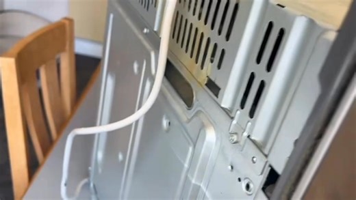 42K views · 115 reactions | An Earier Way to Wire up a Cooker #SparkingMemories #ElectricalInstallations #electricians #electrical #ElectriciansChat #gshelectrical #TradeTalk #ElectriciansLife #electricalwork #apprenticship #BS7671 #ElectriciansOfFacebook #Electricaltrainingvideos #Electricians #wiring #anotherdayatwork #electricalwiring #Electrical #OnSiteInsights #electricalapprentice #ElectricalIndustry | GSH Electrical Training | Facebook