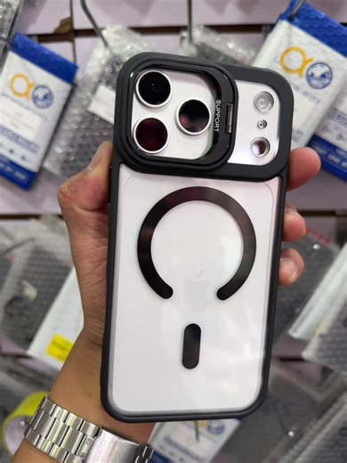 iPhone 17 Pro Max in Silver