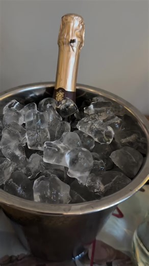 Wedding mornings are filled with unforgettable moments and emotions! 🕊️ I’m thrilled to capture the beauty and joy of this special day, preserving every heartfelt laugh, tear, and cherished memory. Makeup&Hairstyle by @bestbride_beauty video by @bestbride_beauty #bridalhairessex #bridalhairstyleessex #bridalhairstylistessex #bridalhairlondon #bridalhairstylistlondon #hairstylistchigwell #hairstylistessex #hairstylistcambridge #bridetobecambridge #weddingdresslondon #weddingdressessex #weddingsh