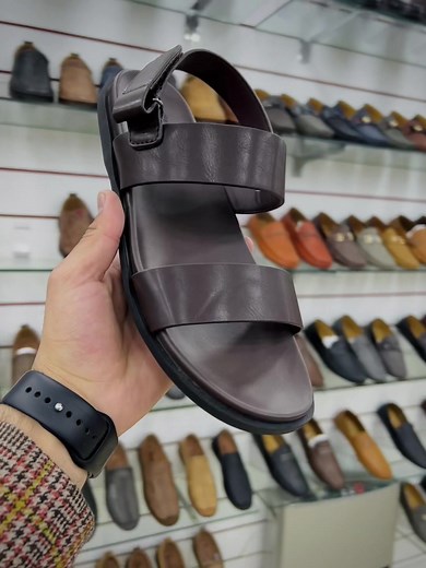 Global Leader in Home Delivery Services with Sendle