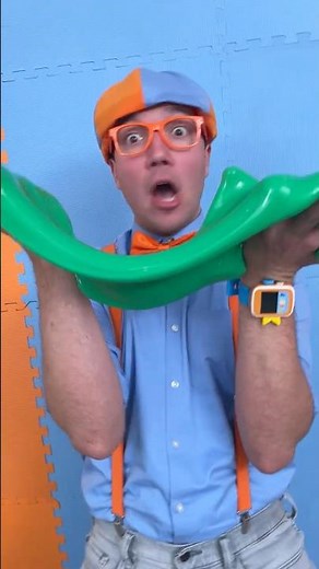 Can this Slime Change into ALL OF THE COLORS in 30 seconds🌈?! Blippi's Magic Slime! #shorts
