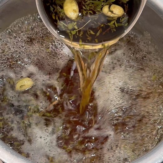 Authentic Kashmiri Chai Recipe | Pink Tai Recipe By Shazia #reelsfb #fyp #viralvideo #fbreels #foru #trending #recipe #homemade #easy #cookingwithshazia #cookinvideos #pinktea #chai | Cooking with shazia