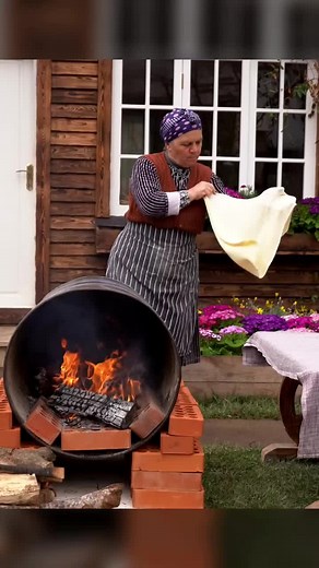 Village Life: Baking Thin Pita Bread at Home