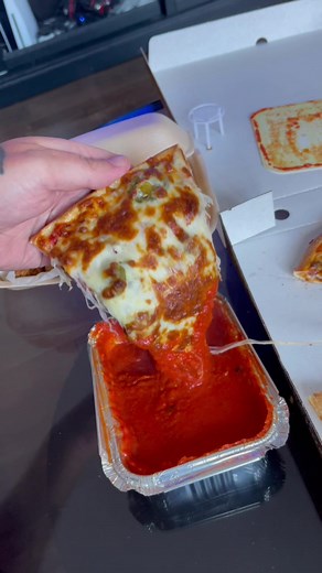 Delicious Cheese Pizza Curry Recipe with Masala Sauce Dipping