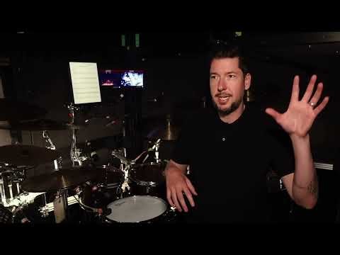 Ludwig Classic Oak - Zack Albetta on tour with "& Juliet"