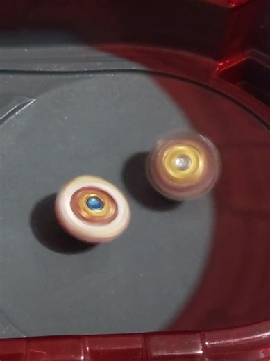 Battling Spriggan Requiem and Legend Spriggan #Beyblade #BeybladeBurst #LegendSpriggan #SprigganRequiem