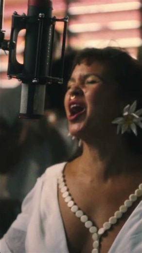 Que honor hacer parte de “500” una canción llena de orgullo, raíces y amor🩷 Gracias ‪@carlosvives‬ 🌈