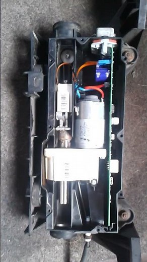 Renault Scenic ll elektromos kézifék automatika javítás vargamunka