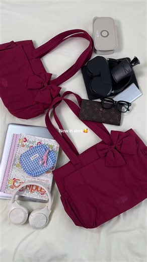 Mini Hobo Evolves into a Compact Tote!