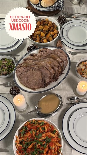 Skip the cooking this Christmas! 旅 Save 10% on your holiday dinner with code 'XMAS10' Roast beef, turkey or seafood menus — ready to serve and celebrate. | Tre Mari Bakery | Facebook