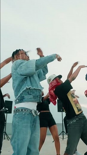 BujaPiano meets Tanzania 🇧🇮🇹🇿 Humu Tuu X ‪@Ibraah‬ Out Now 🔥🔥🔥