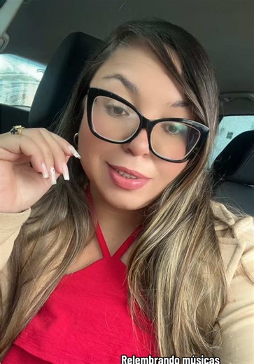 Os vídeos de Tati 🦋 (@tati_.gomes) com som original - music 🎶