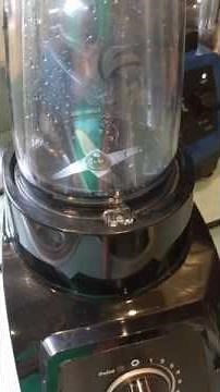 Vitamix 20 oz container minimum volume you can blend.