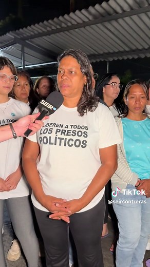 Situación en El Rodeo I. 26 Feb 2026. Familiares denuncian amenazas, “t0 rt ur4 5” y la necesidad de atención médica para Enzo Flores quien tiene 16 meses con un tutor en una de sus piernas. Exigen la presencia de la Cruz Roja INTERNACIONAL, pues desconfían de las gestiones de la Cruz Roja venezolana.