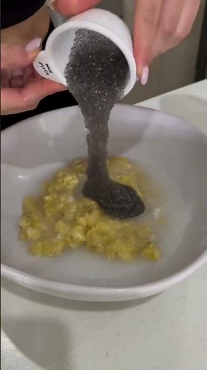 SUGAR FREE ONE BOWL BLUEBERRY BANANA BREAD - FULL RECIPE IN DESCRIPTION